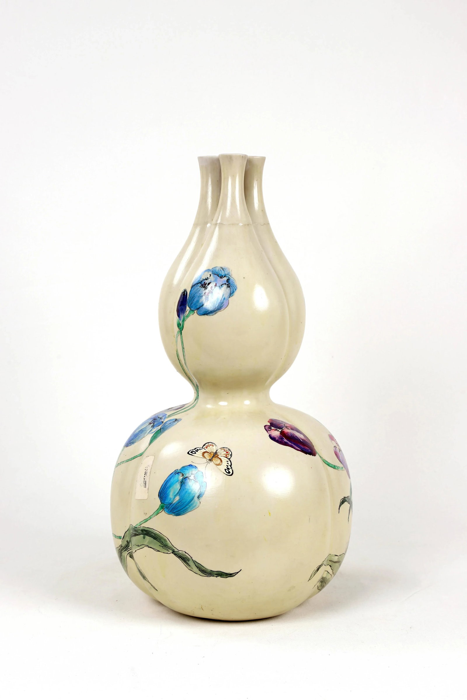 Vintage Off-White Conjoined Triple Gourd Vase With Flower Motif - 2