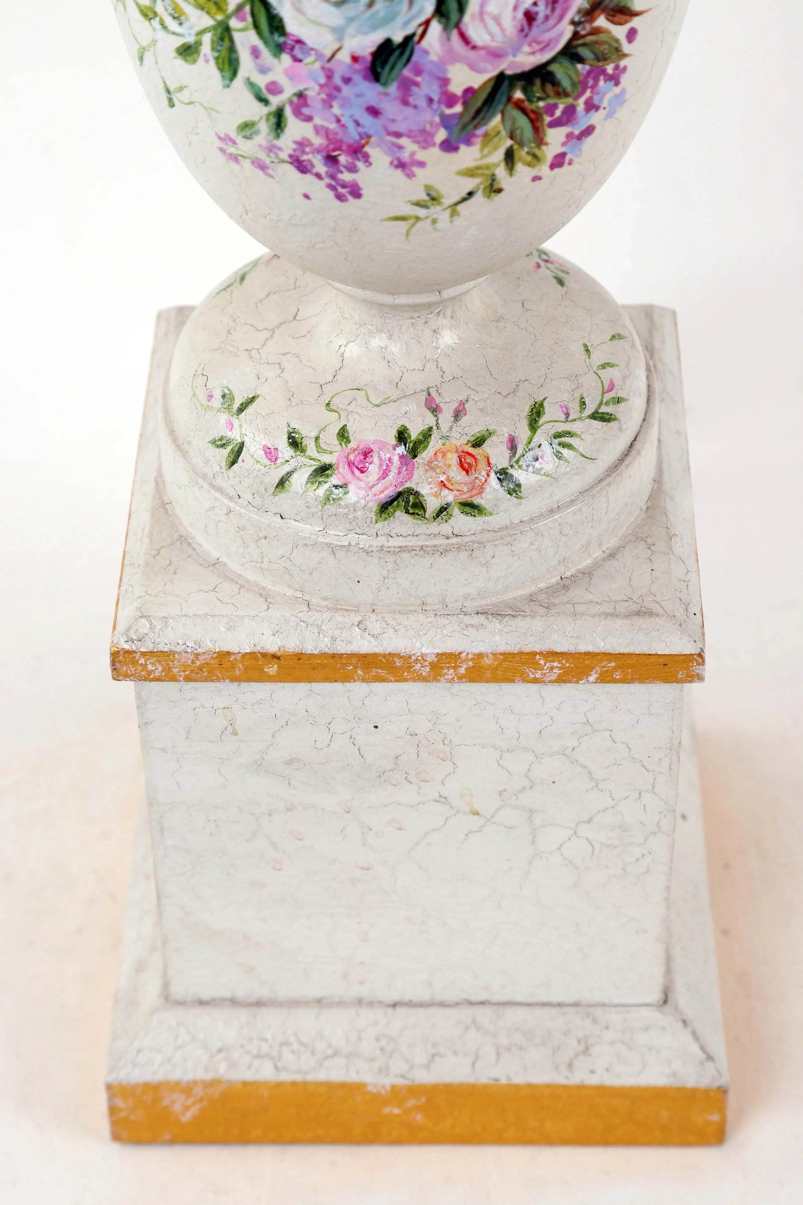 Vintage White Trophy Vase Lamp Decorated With Gold Accents and Hand Painted Flower Blooms - 8