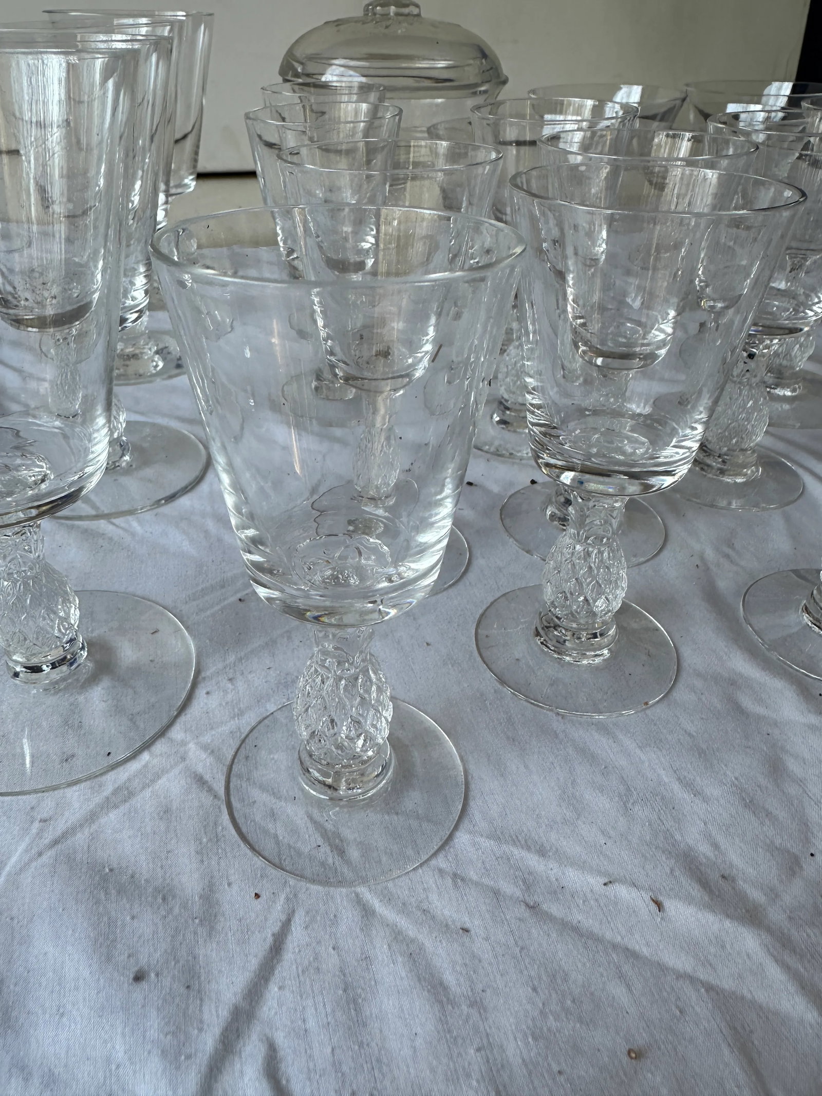 1970s Large Collection of Pineapple Crystal Cocktail Glasses - Set of 30 - 3
