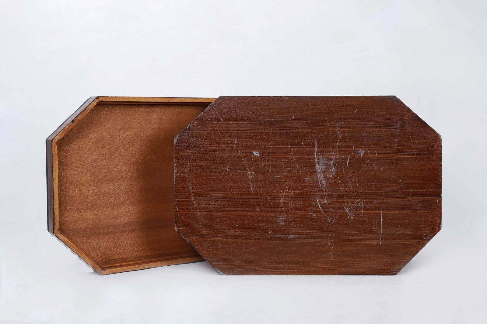 20th Century Traditional Oblong Octagonal Wooden Box With Lid - 9