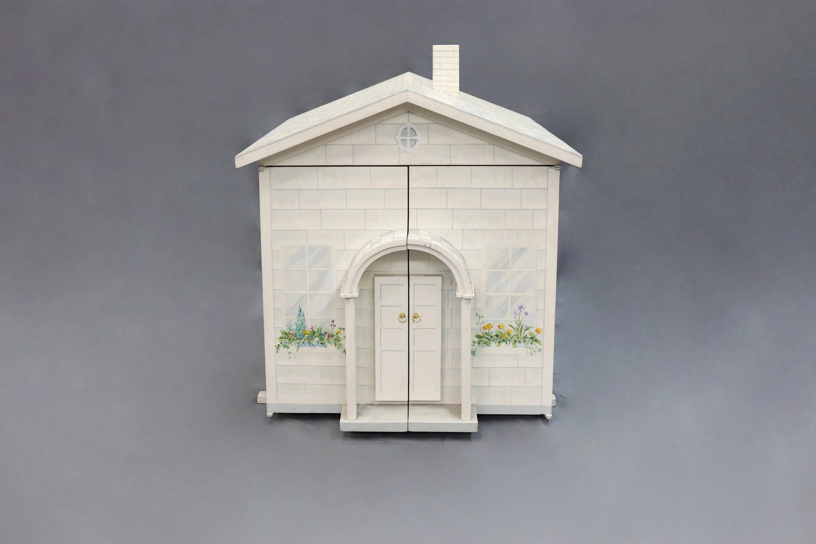 Vintage White Painted Dollhouse With Swing-Open Front - 8