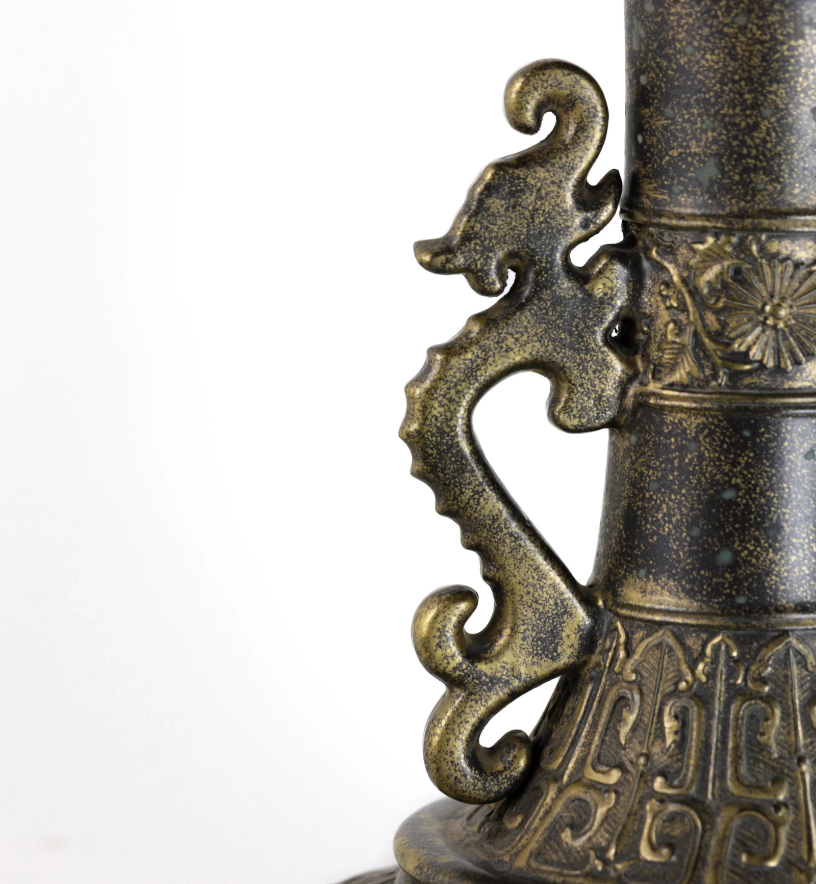 Qianlong Mark, Qing Dynasty, Antique Copper Glaze and Gold-Sprinkled Double-Eared Vase - 11