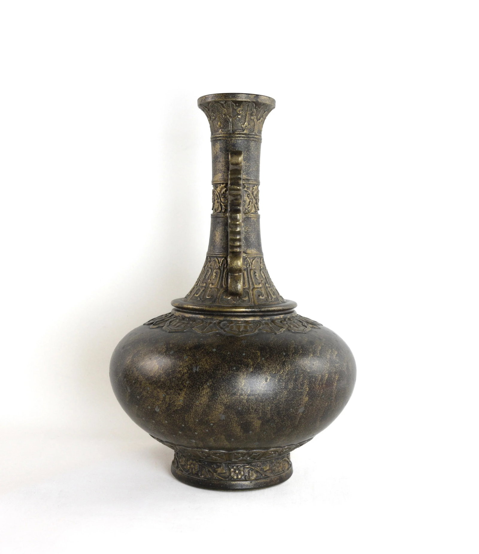 Qianlong Mark, Qing Dynasty, Antique Copper Glaze and Gold-Sprinkled Double-Eared Vase - 9