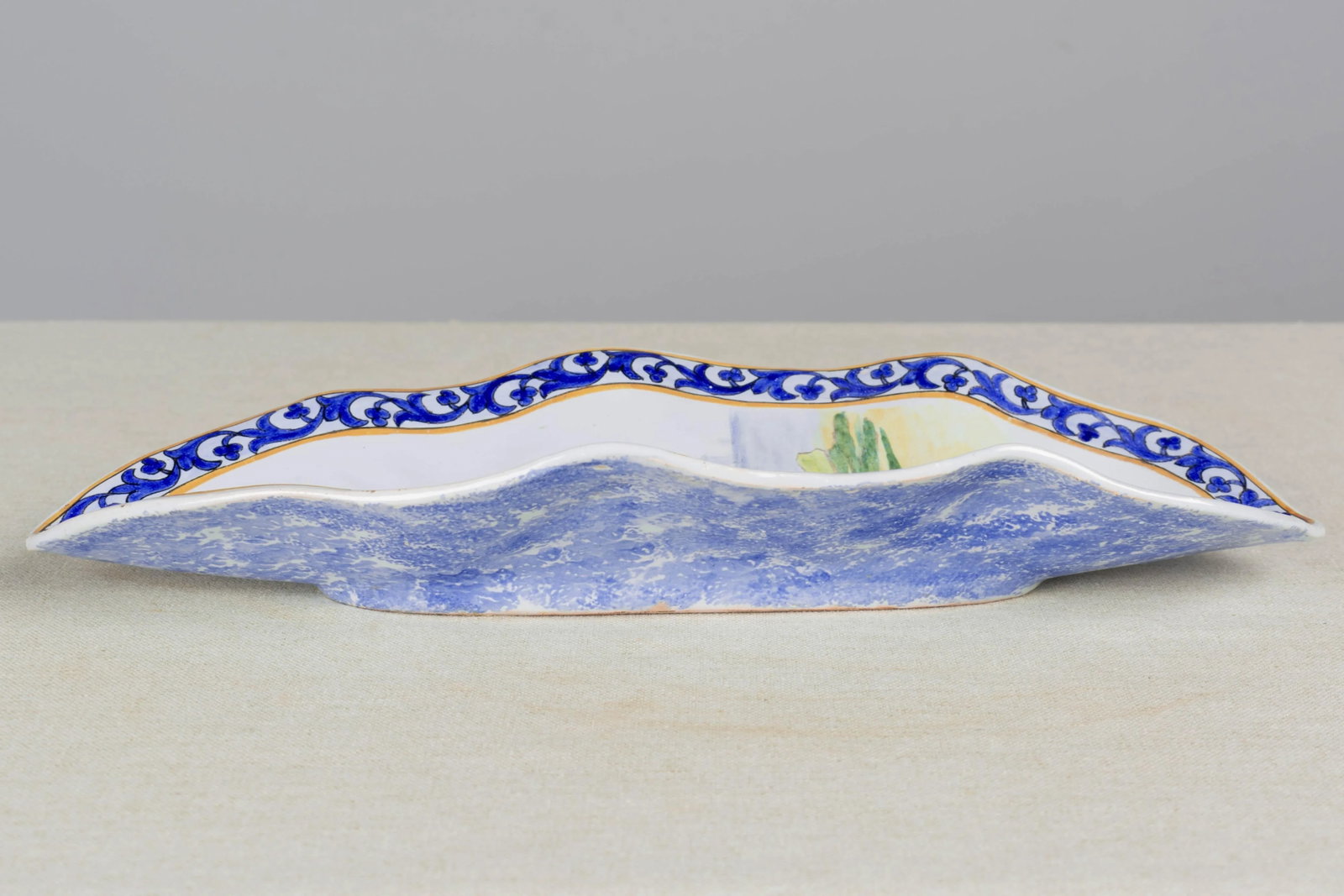 19th Century French Porquier Beau Quimper Faience Dish - 3