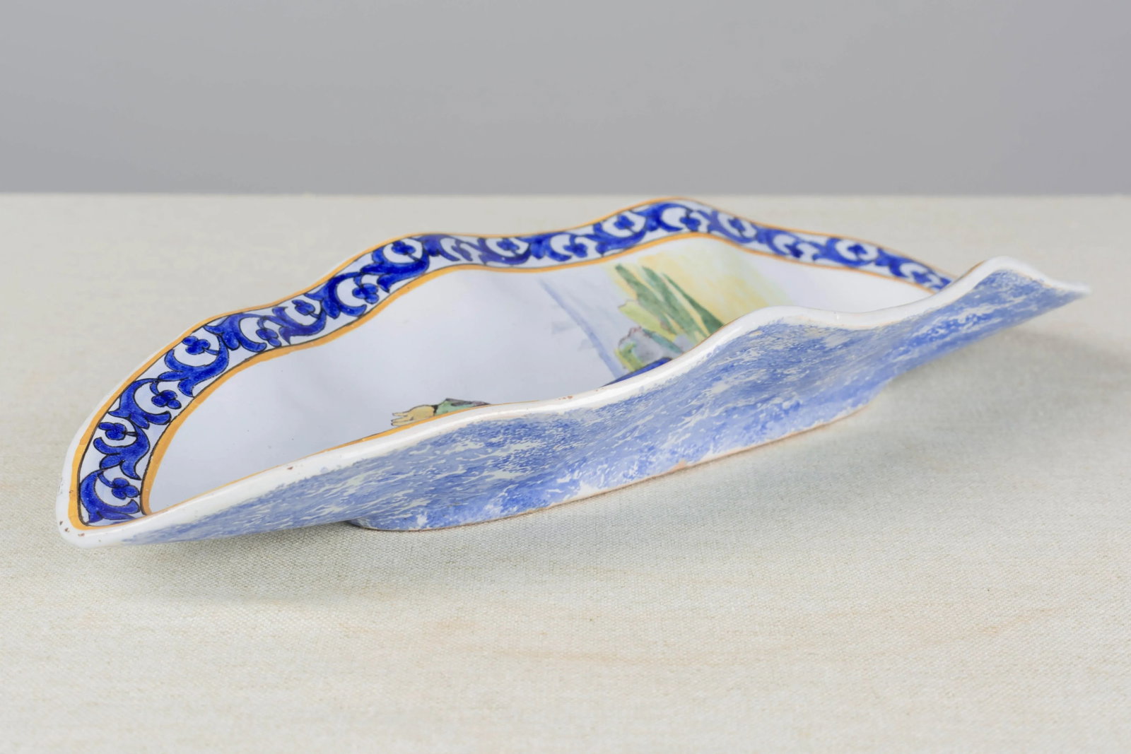 19th Century French Porquier Beau Quimper Faience Dish - 5