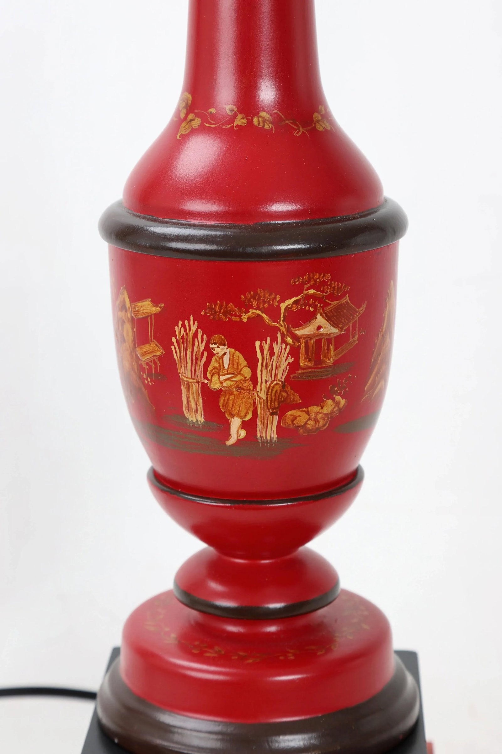 Vintage Red and Black Handpainted Chinoiserie Flask Lamp - 5