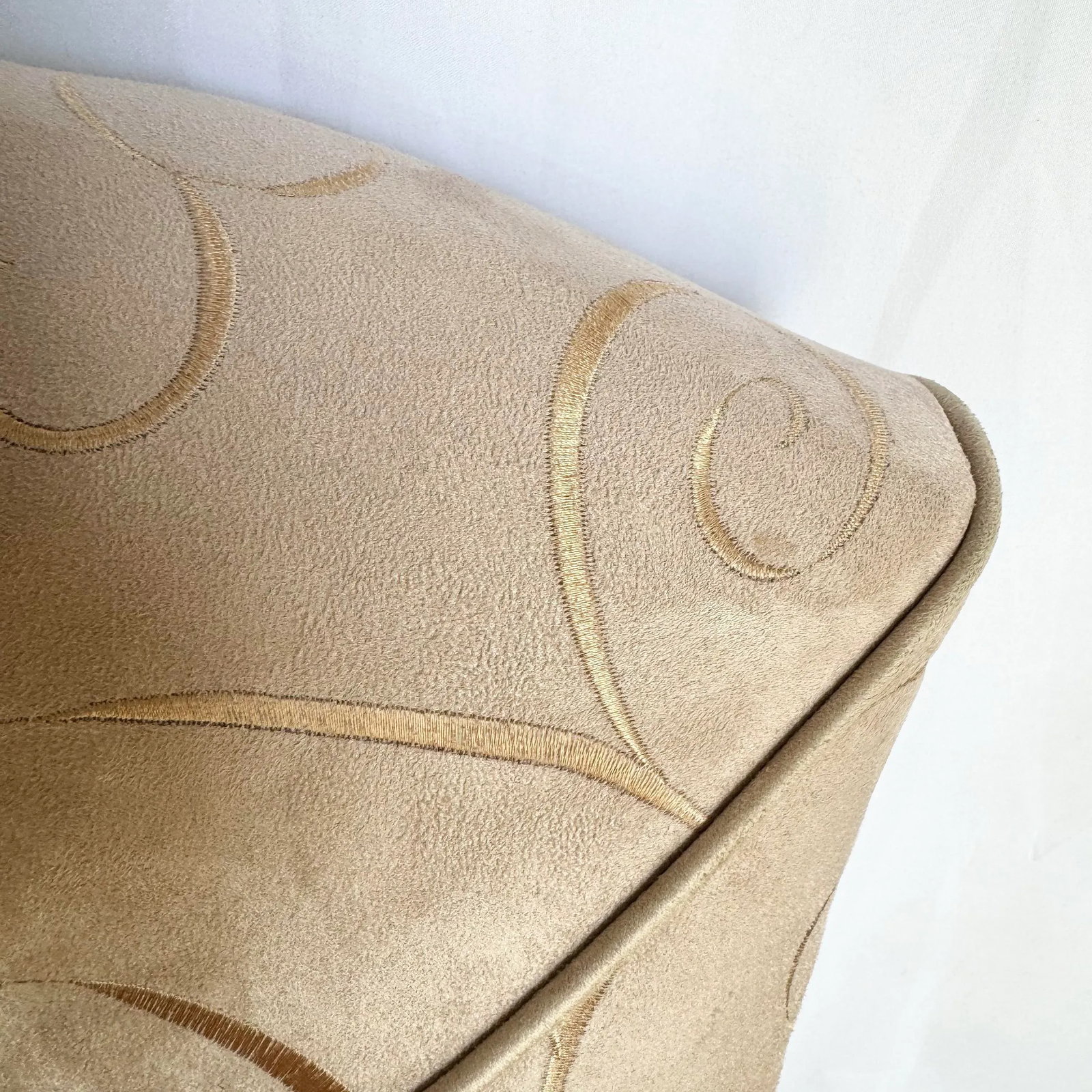 Regency Tan and Gold Fabric Skirted Dining Chairs - Set of 6 - 3