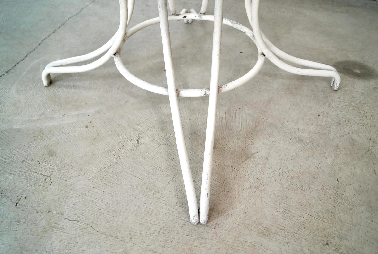 1970's Mid-Century Modern Brown Jordan Style Aluminum Patio Table - 12