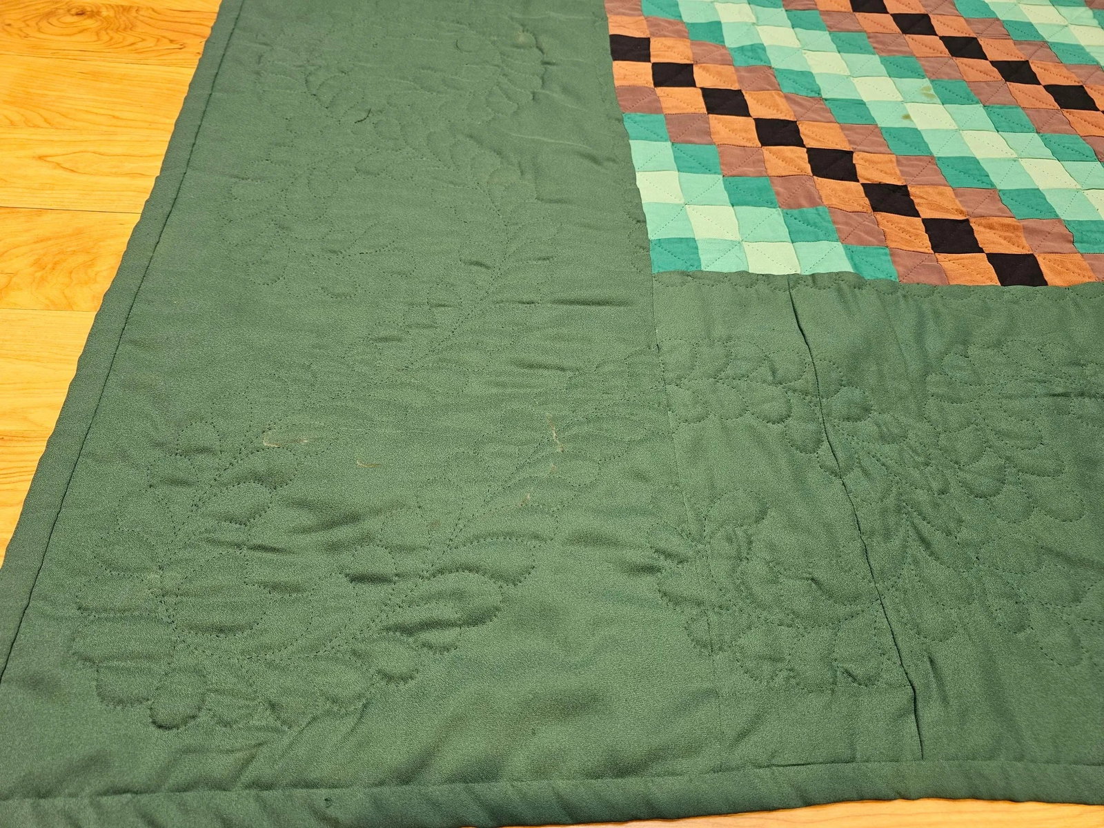 Early 20th Century American Amish Quilt - 11
