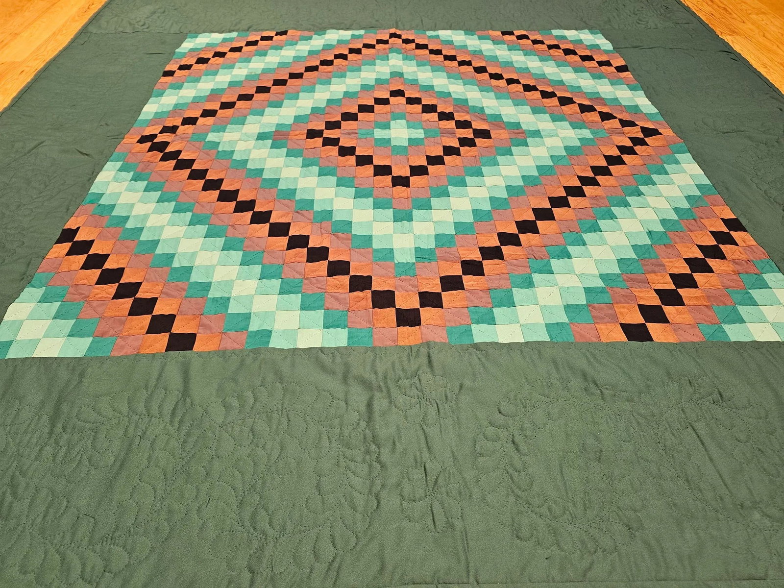 Early 20th Century American Amish Quilt - 6