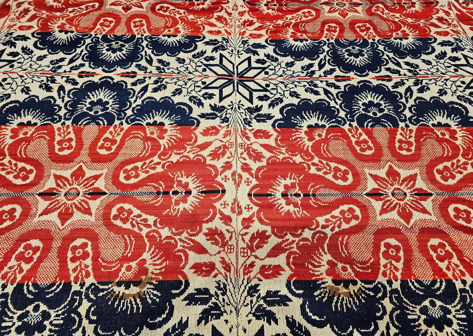 Mid 19th Century American Coverlet - 9