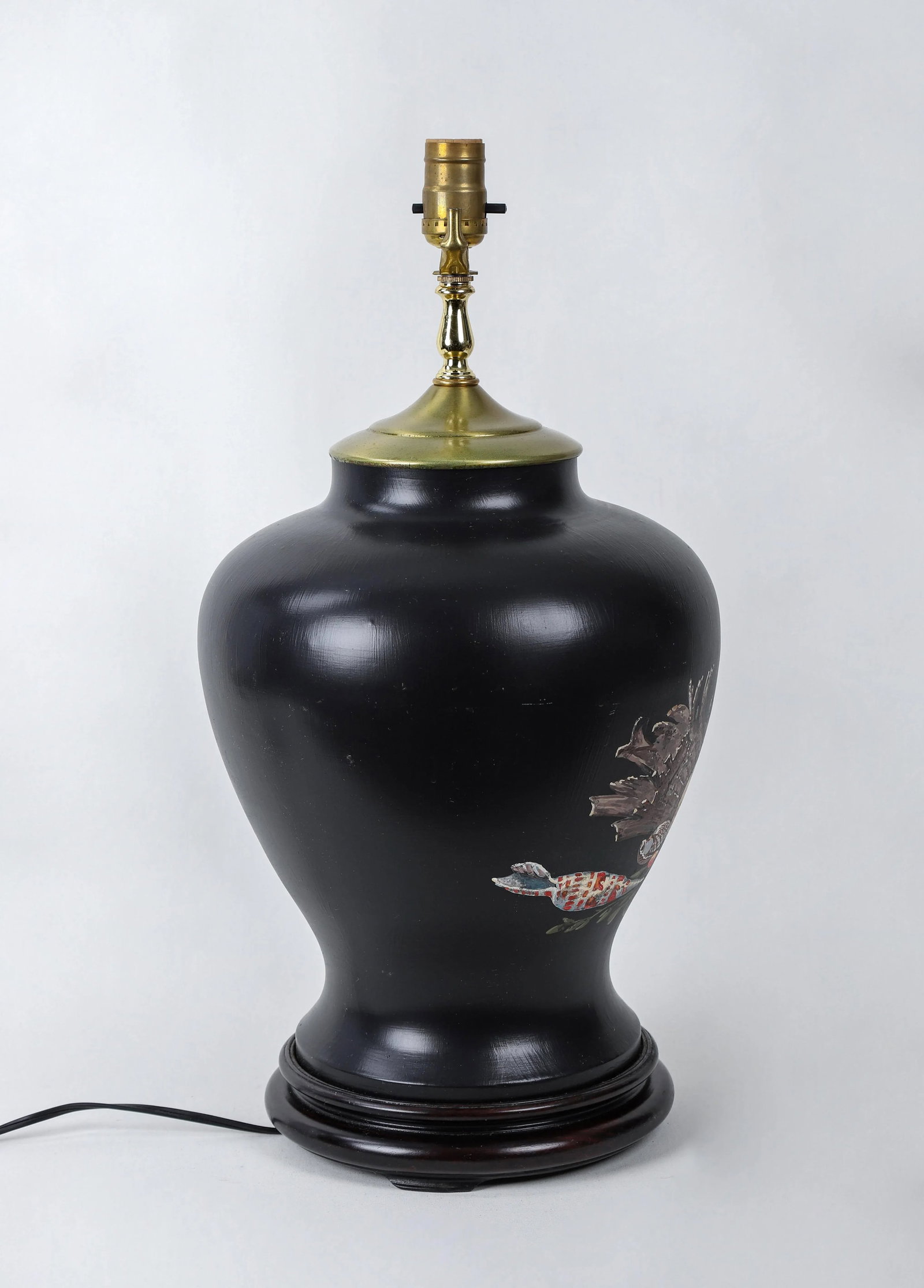 1970s Vintage Hand Painted Conch Vase Table Lamp - 5