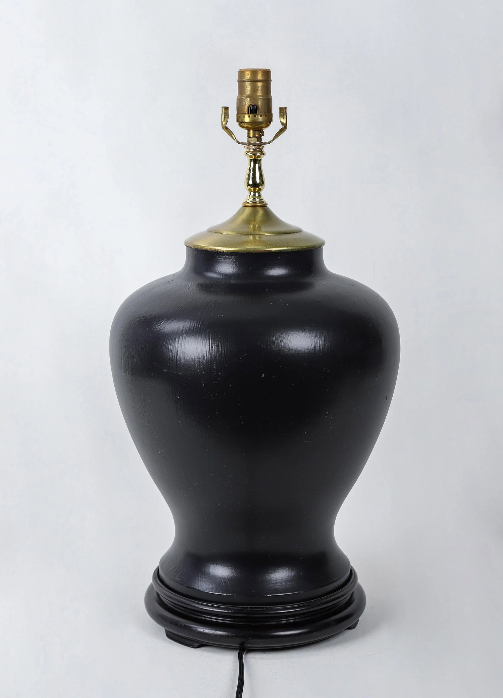1970s Vintage Hand Painted Conch Vase Table Lamp - 6