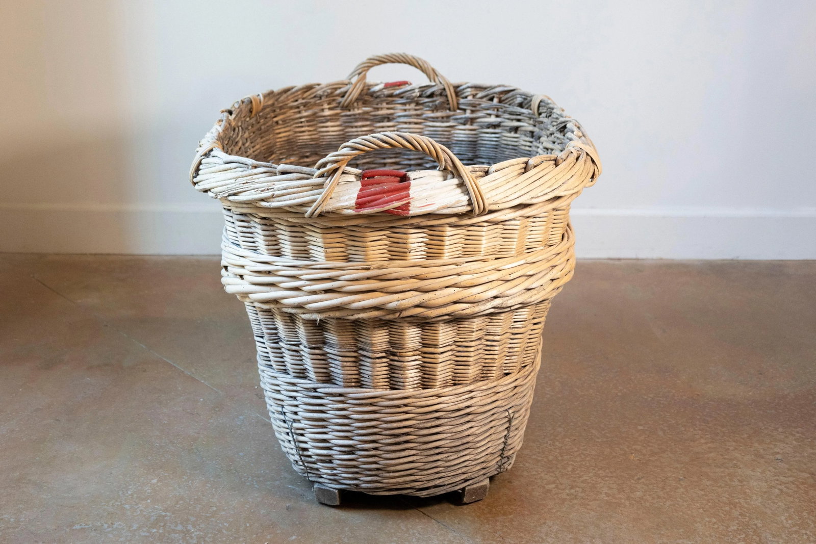 French Champagne Harvesting Basket - 5