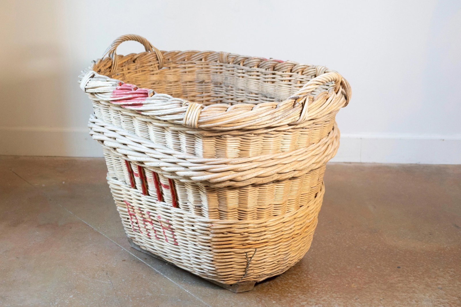 French Champagne Harvesting Basket, c. 1940s - 3