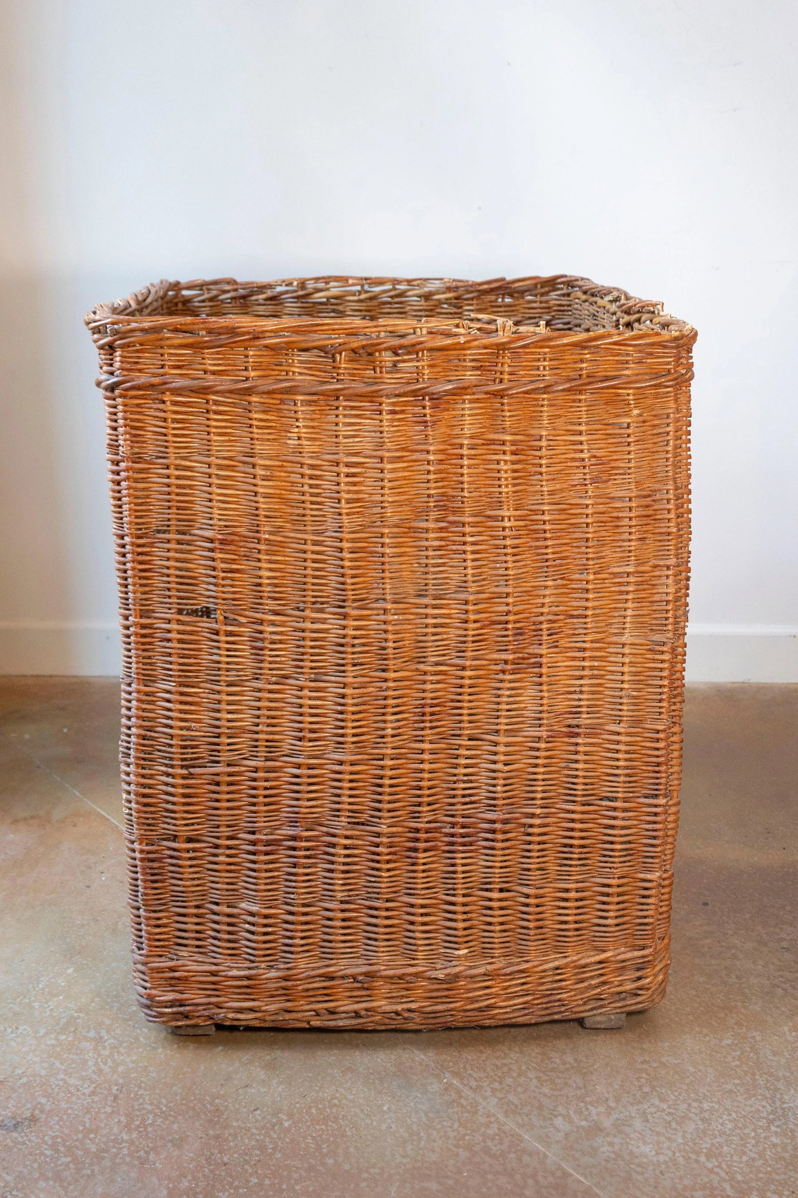 Early 20th Century English Wicker Advertising Basket – Schweppes - 4