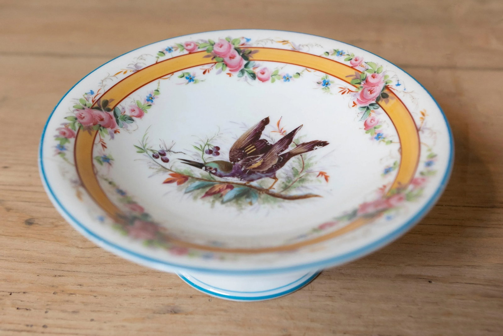 Early 20th French, Hand-Painted Porcelain Compote with Birds and Floral Motif - 3