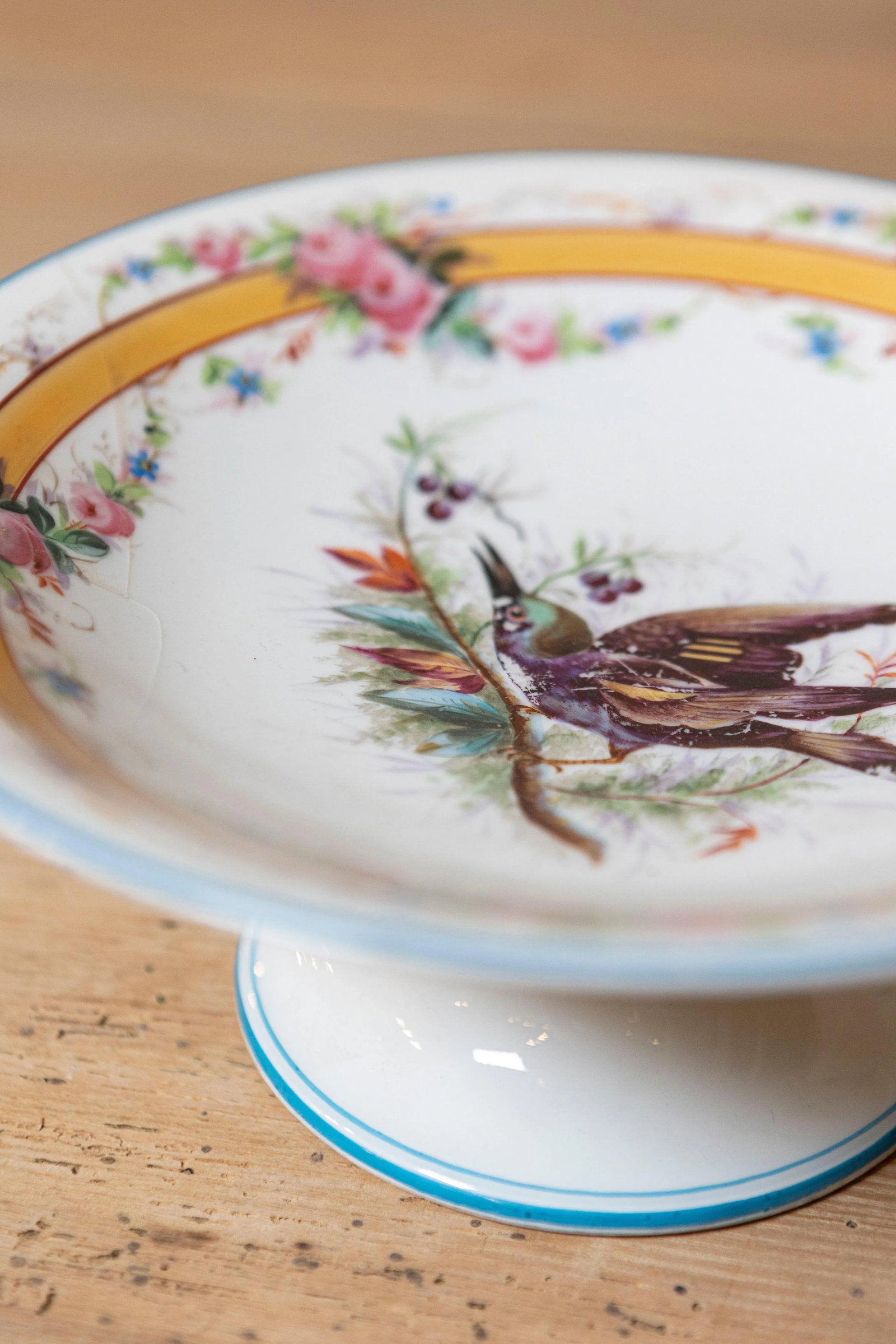 Early 20th French, Hand-Painted Porcelain Compote with Birds and Floral Motif - 4