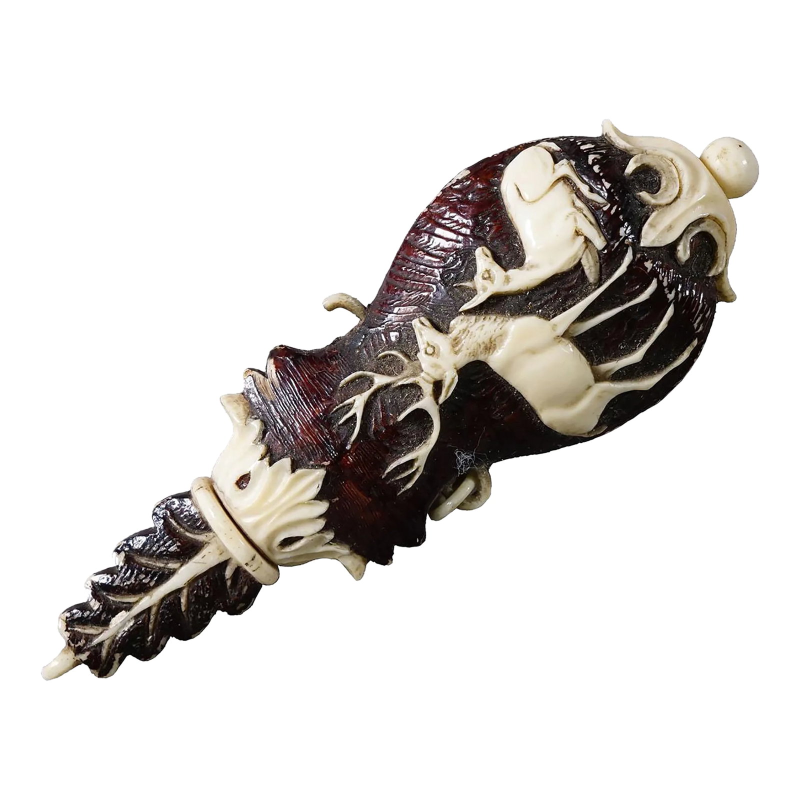 Antique Horn Snuff Box With Deer Relief Early 19th Century: Antique Horn Snuff Box with Deer Relief Early 19th Century Antique carved horn snuff box featuring a detailed deer hunting scene in relief, with contrasting dark and creamy tones and an ornate finial 