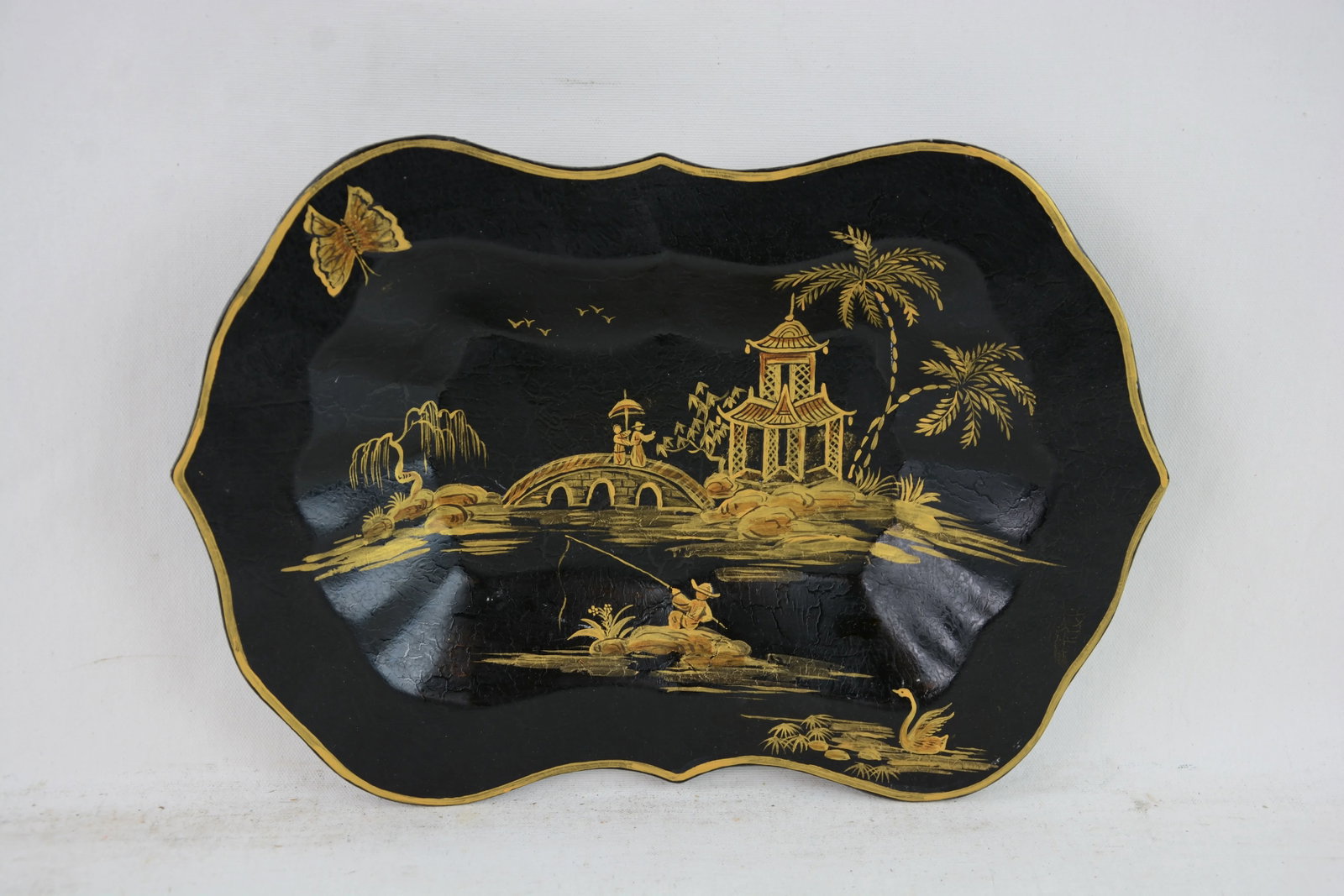 Vintage White Hand Painted Chinoiseries Style Patterned Plate/Tray - 6