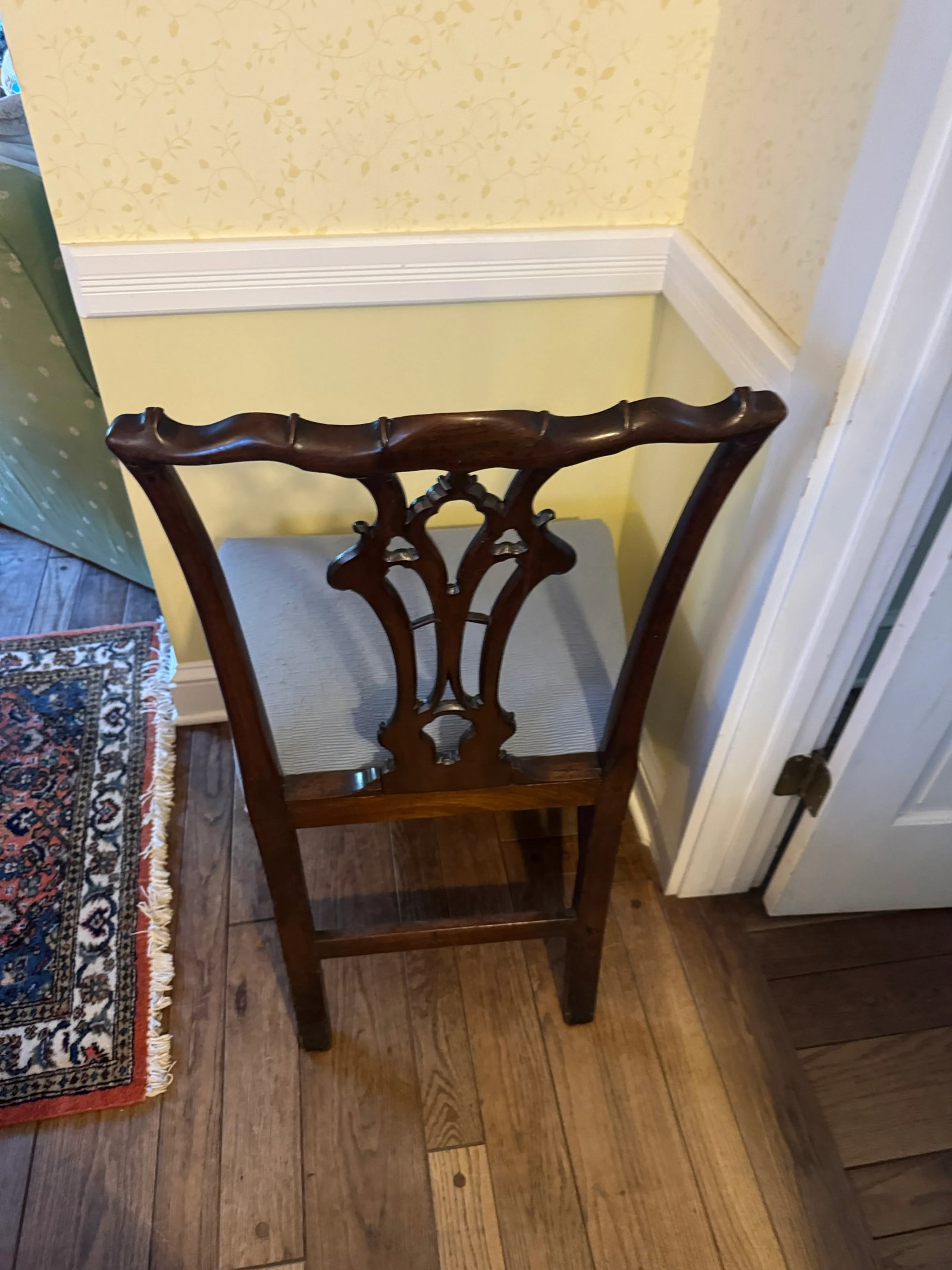 Antique English Mahogany Dining Table & 14 Chairs, Expands to Seat 14 - 10