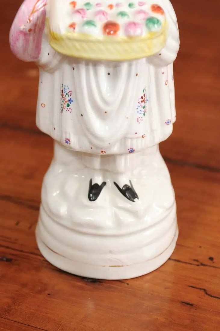 Early 20th Century English Porcelain Decorative Object Depicting Lady With a Floral Basket - 6