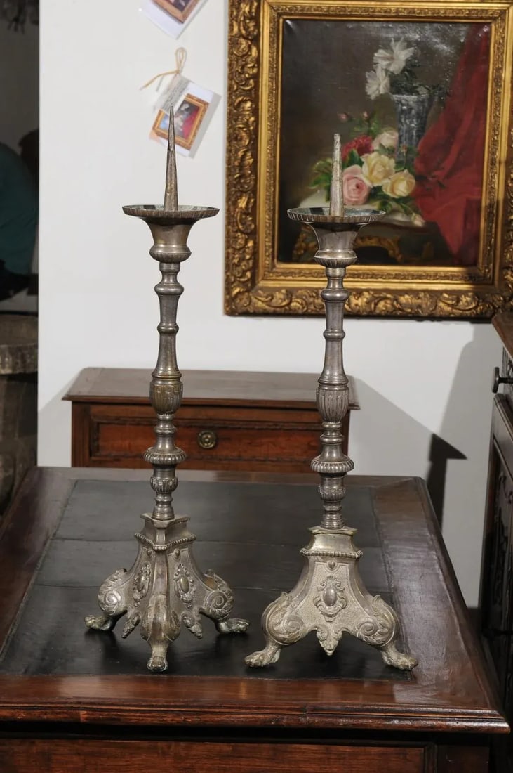 French Louis XV 18th Century Silvered Bronze Candlestick with Paw Feet - A Pair - 7