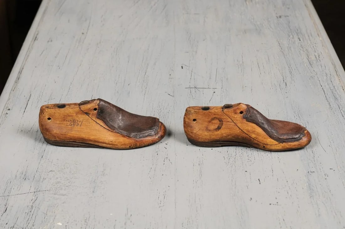 English Vintage Wood and Leather Handmade Cobbler's Shoe Lasts - A Pair - 4