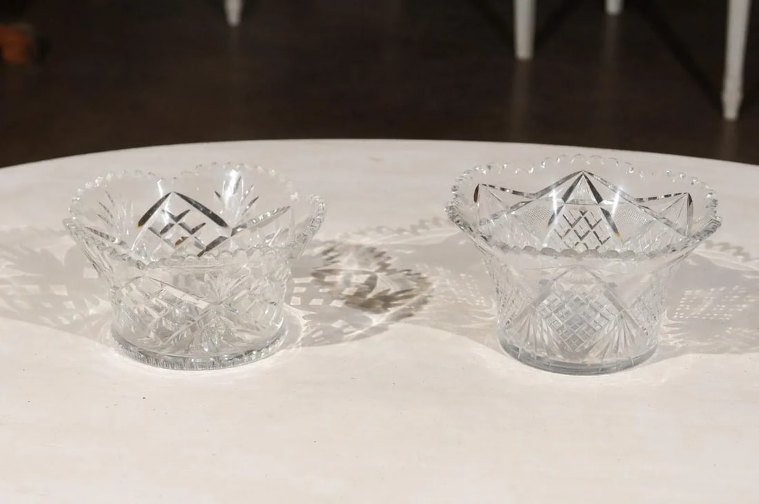 Circa 1900 English Cut Crystal Bowl with Scalloped Top & Diamond Motifs - 3