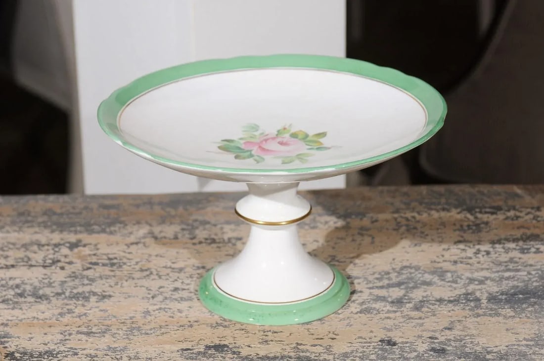 1880s English Victorian Botanical Compote with Roses, Green and Gold Accents - 10