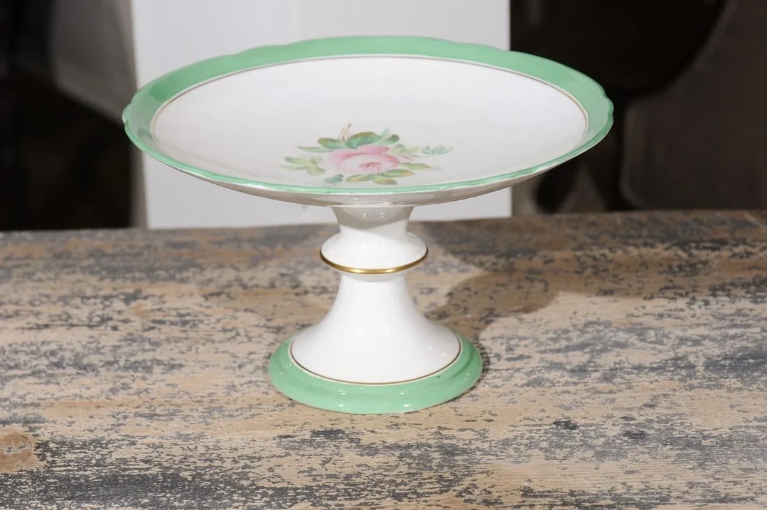 1880s English Victorian Botanical Compote with Roses, Green and Gold Accents - 9