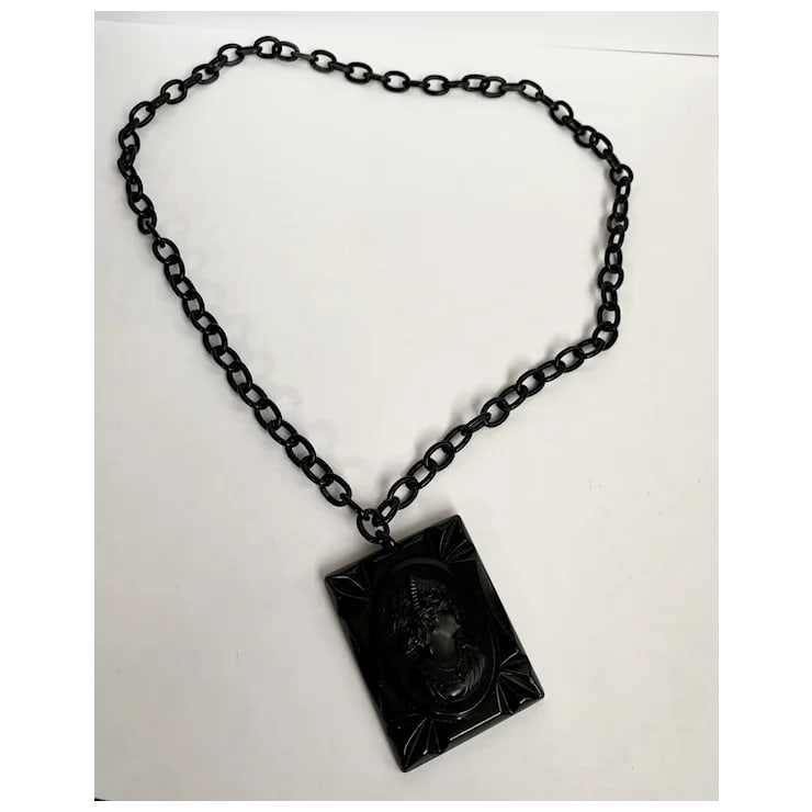 1940s Black Celluloid Cameo Necklace - 2