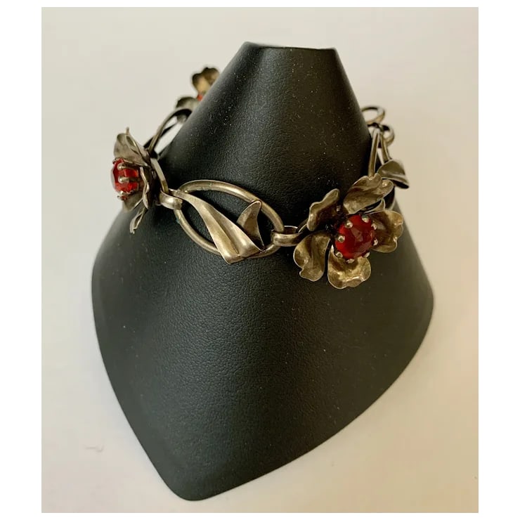 Mid 20th Century Sterling Floral Link Bracelet - 11