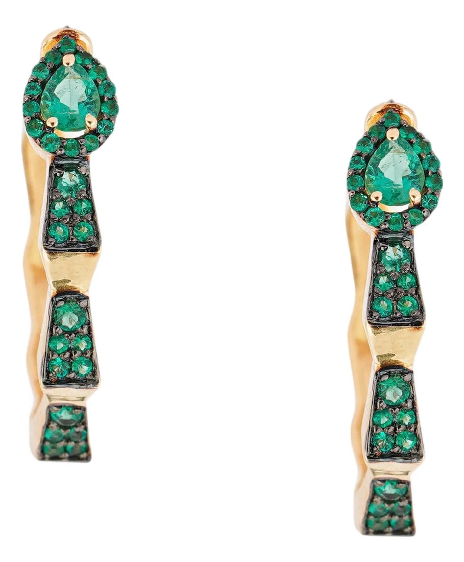 Natural emerald 0.81cts earring in 18k gold: GW=7.03gm NW=6.87gm emerald=0.81cts THIS IS A BRAND NEW PIECE Condition: Imperfections: No Imperfections Condition Notes: New Origin: India Materials & Techniques: 18K Gold, Emerald