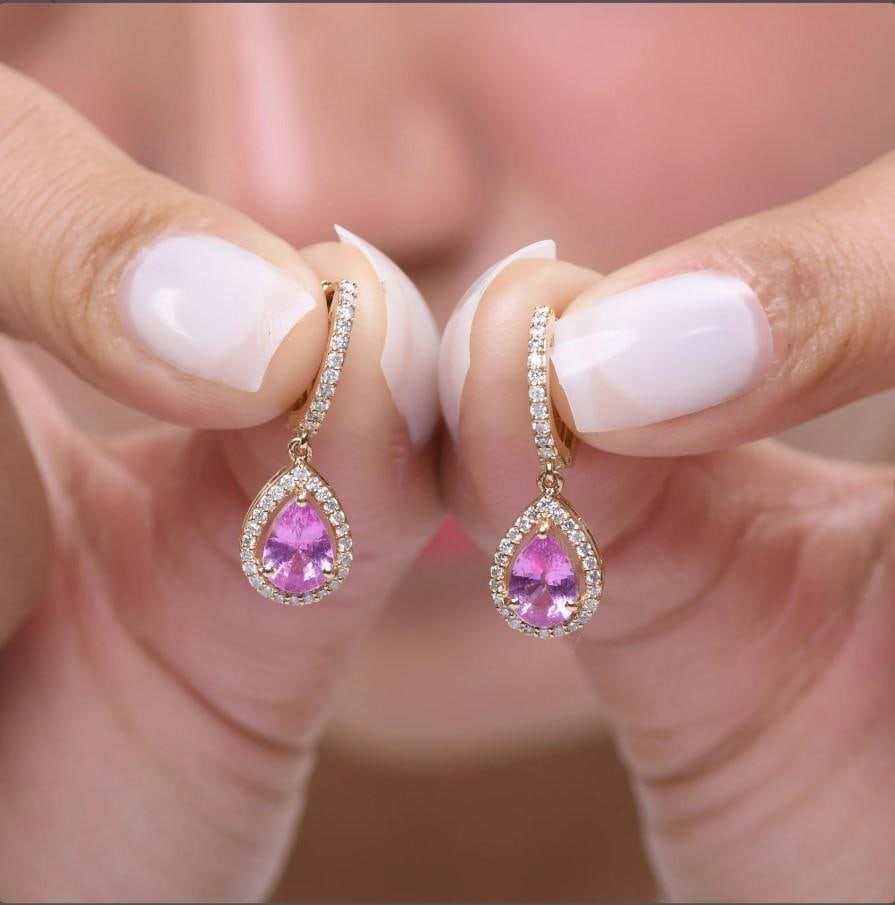 3.660 cts Natural pink sapphire and 0.41 cts diamond earrings in 18k gold - 3