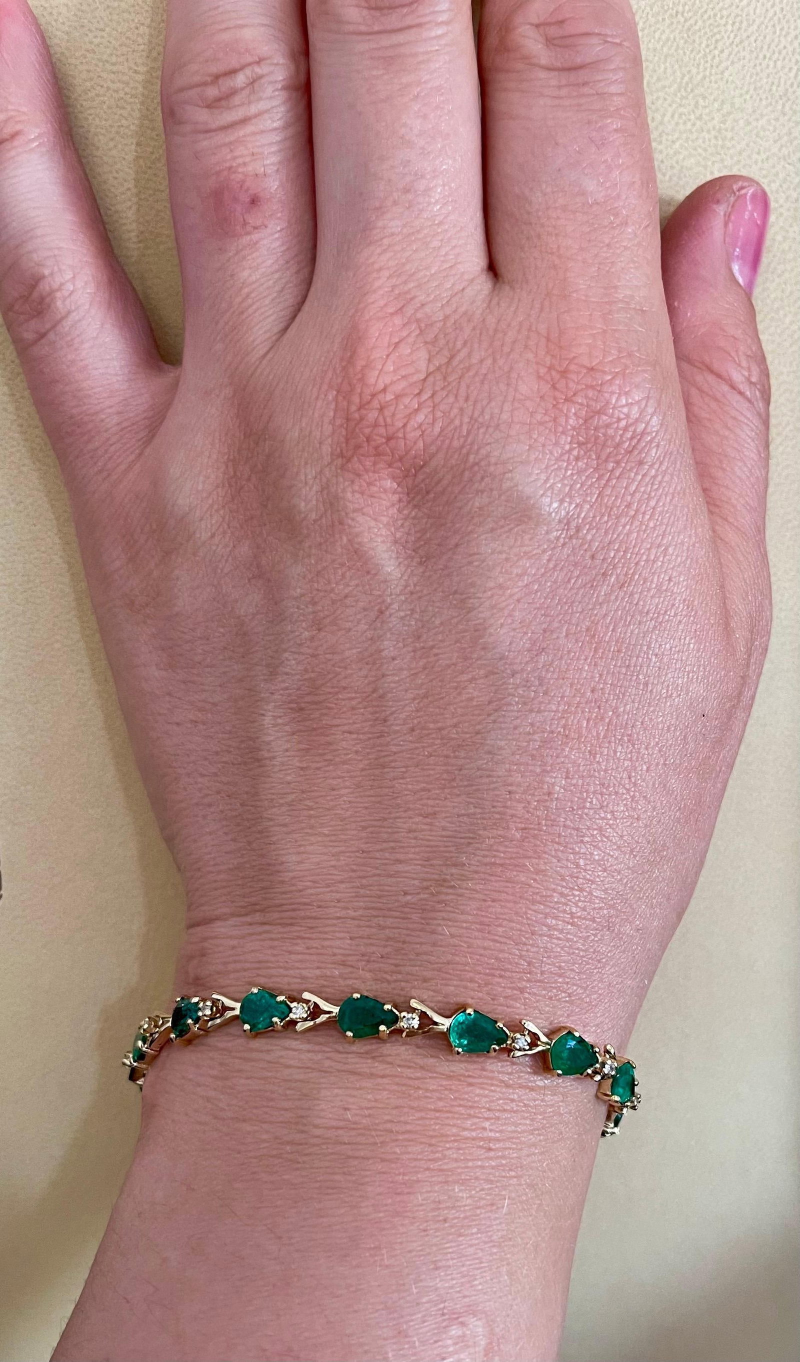 7 Carat Natural Brazil Emerald and Diamond Tennis Bracelet 14 Karat Yellow Gold - 12