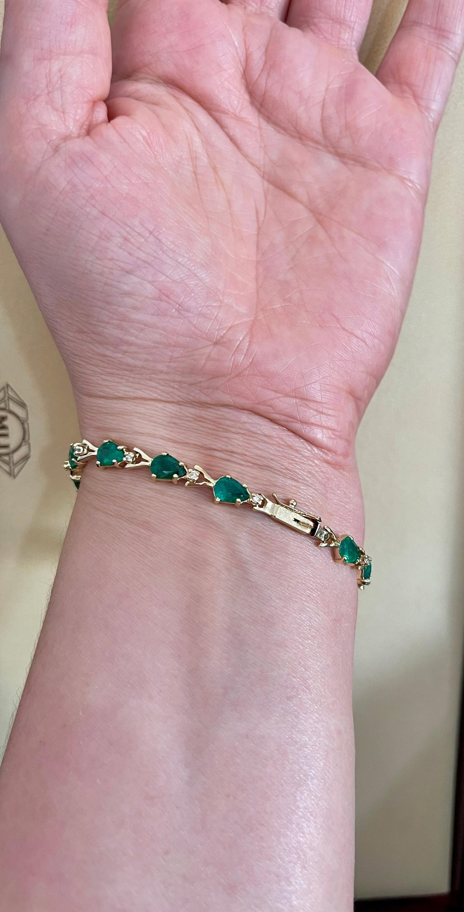 7 Carat Natural Brazil Emerald and Diamond Tennis Bracelet 14 Karat Yellow Gold - 13