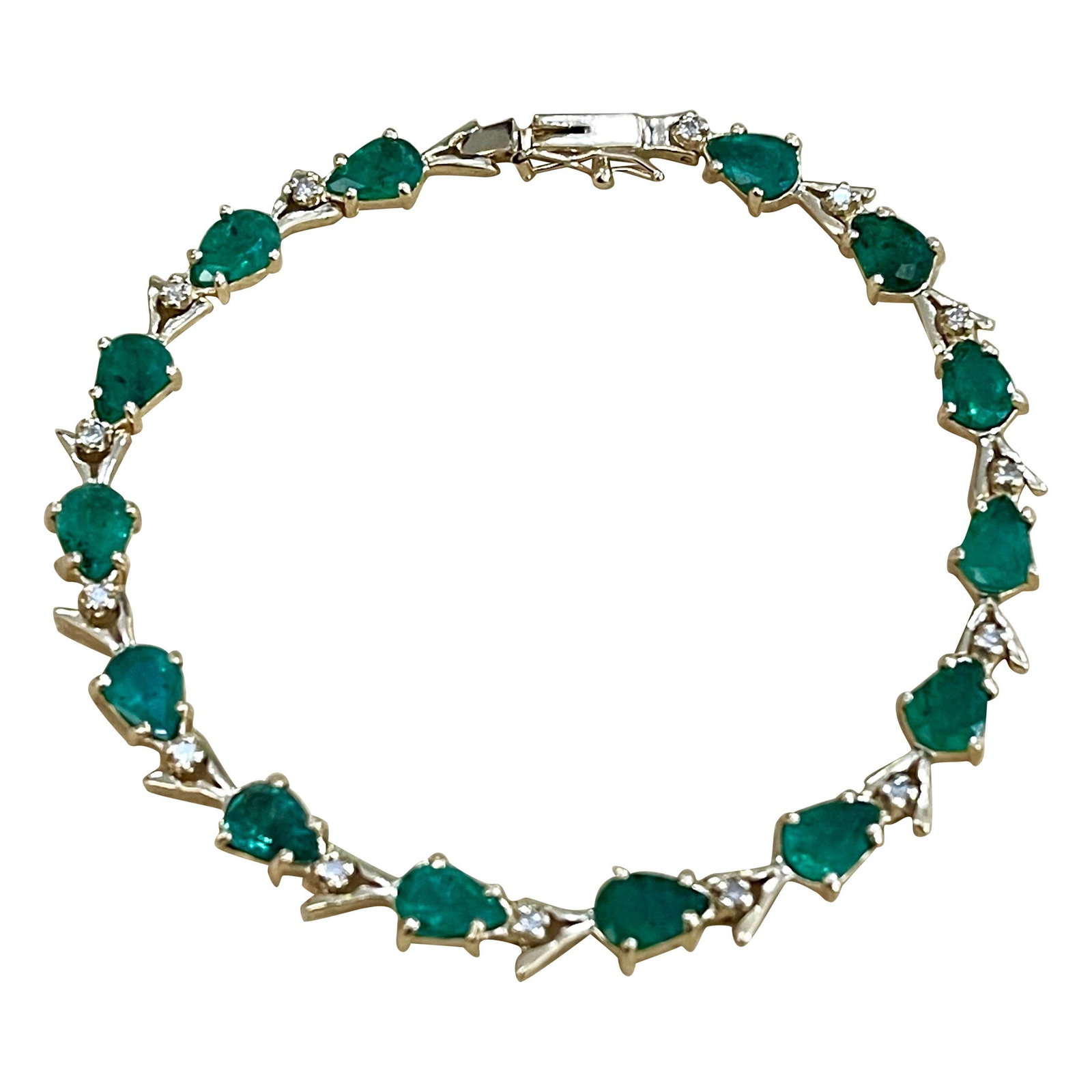 7 Carat Natural Brazil Emerald and Diamond Tennis Bracelet 14 Karat Yellow Gold - 15