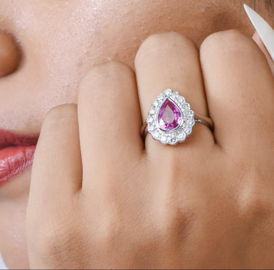 Natural 1.80 cts pink sapphire & 0.65 cts diamond ring in 18k gold - 18