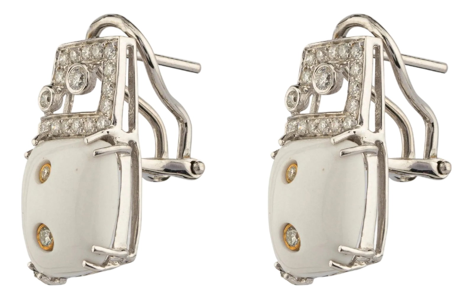 Natural Diamond Earring with 0.68 Cts Diamond and white onyx 8.69 Cts & 18k Gold: this is an amazing earring with diamond :0.68 carats semi : 8.69 carats gold : 5.926 gms Condition: Imperfections: No Imperfections Condition Notes: New Origin: United States Materials &
