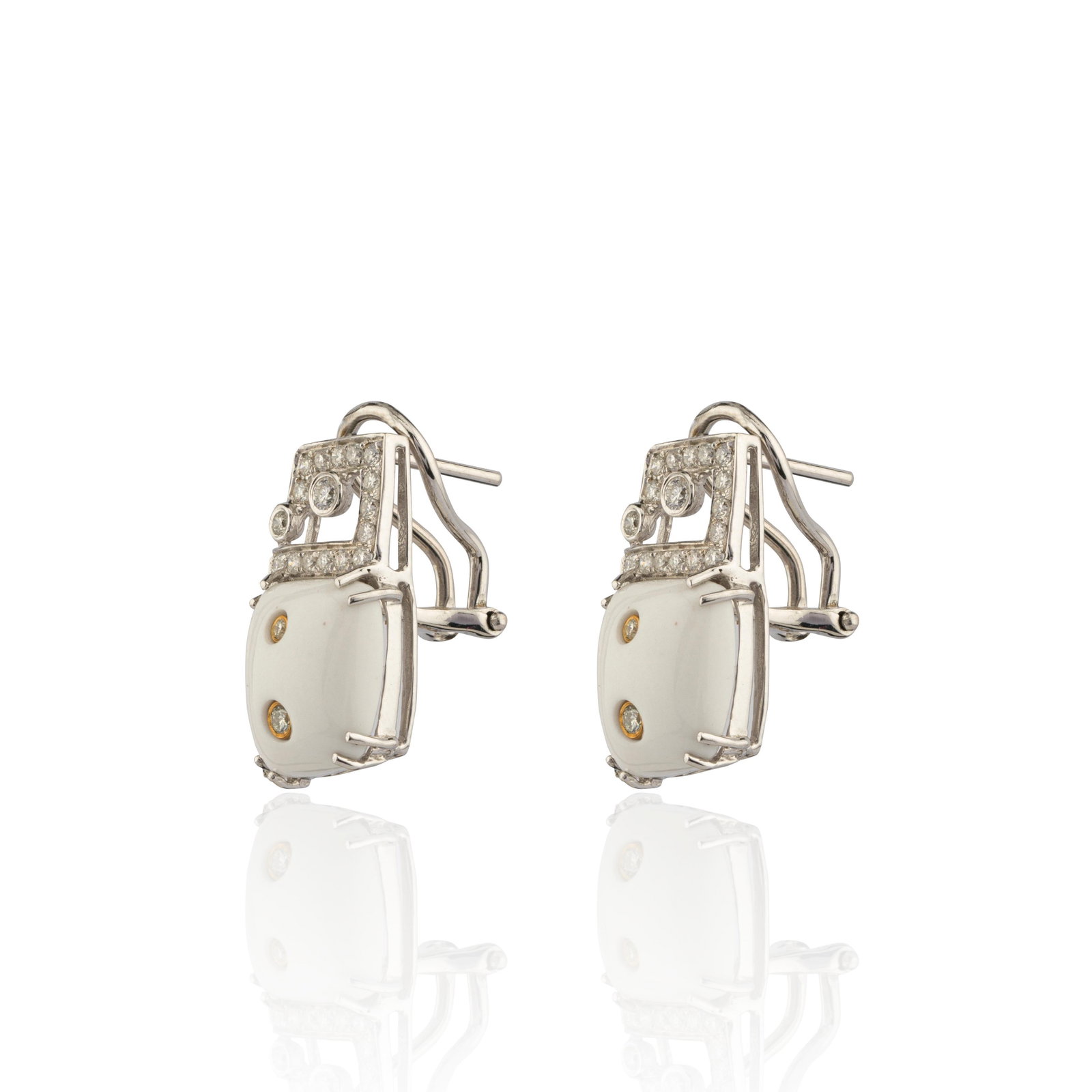 Natural Diamond Earring with 0.68 Cts Diamond and white onyx 8.69 Cts & 18k Gold - 6
