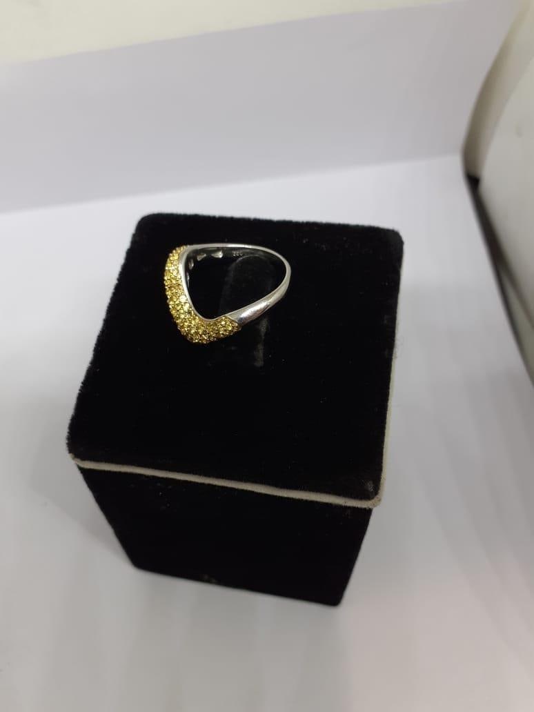 Natural Yellow Sapphire with 1.39 Carat in 18k Gold - 4