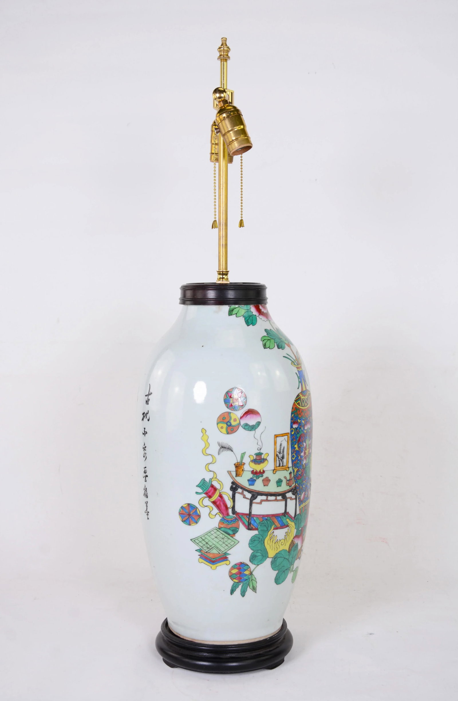 Chinese Late 18th Century Famille Rose Porcelain Vase Table Lamp - 4