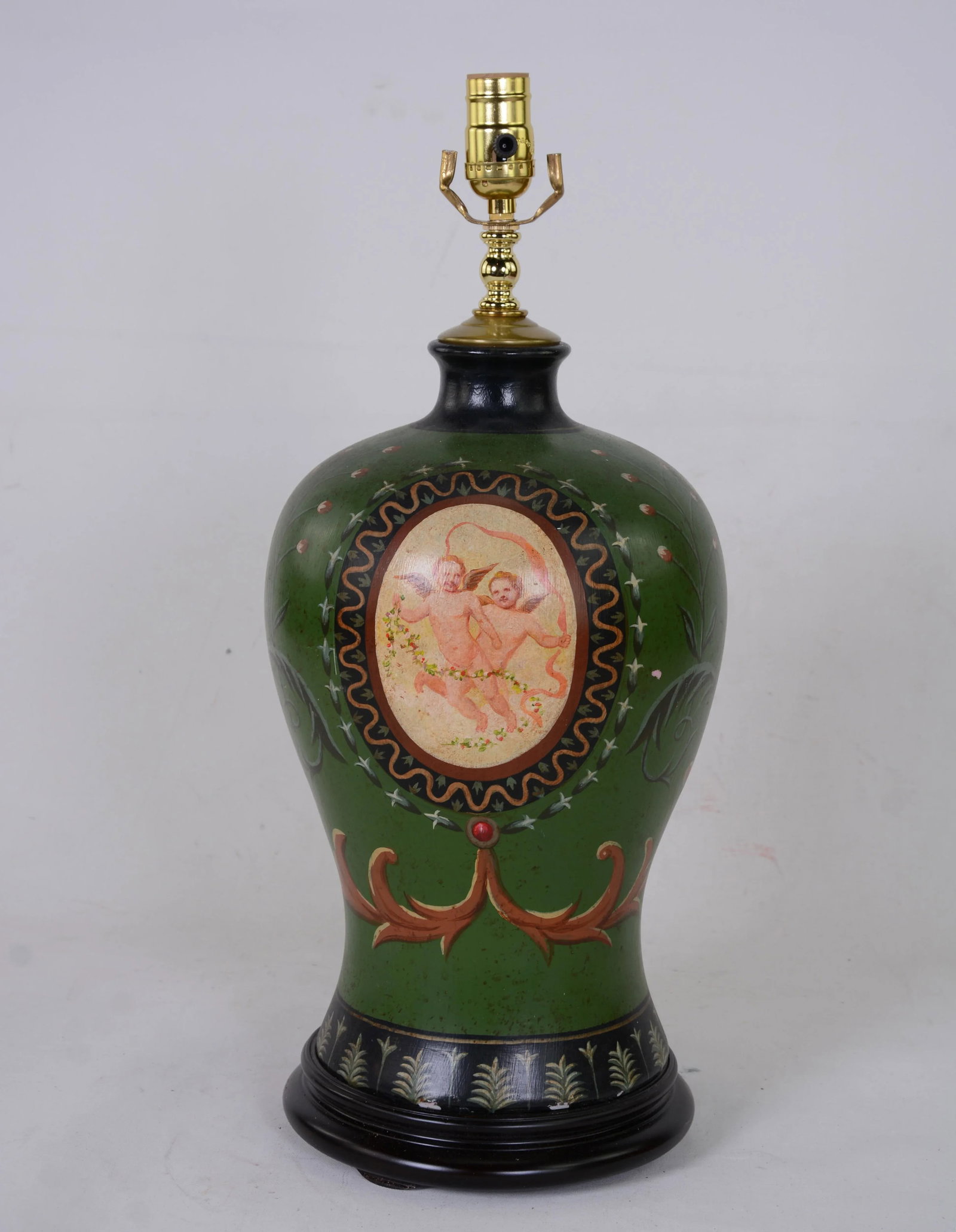 Hand-Painted Angels and Lace Pattern Table Lamp - 10