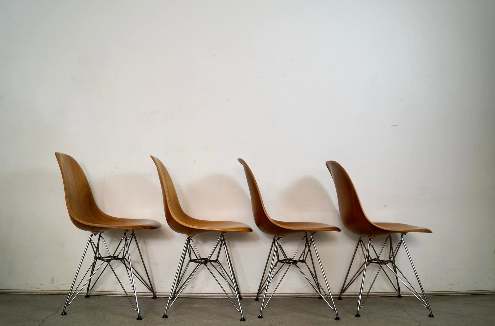 Set of 4 Authentic Herman Miller Eames Walnut Dining Chairs - 4