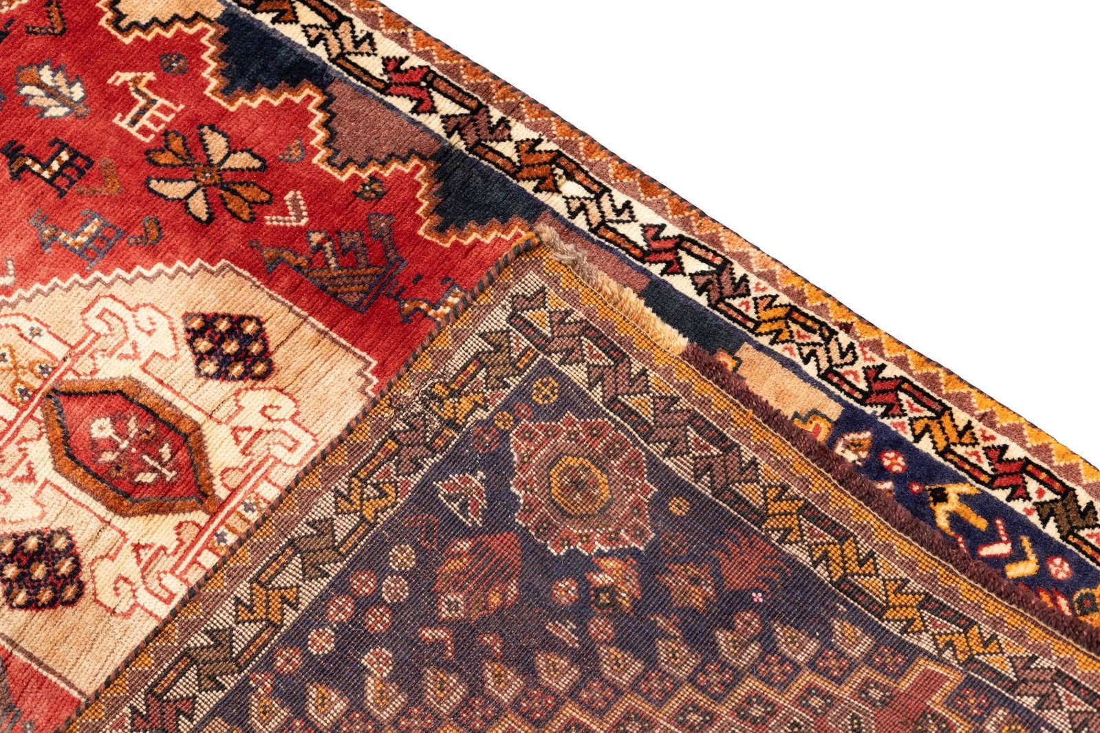 1970s Hand-Knotted Persian Qashqai Rug 2'8" X 5'4" - 4