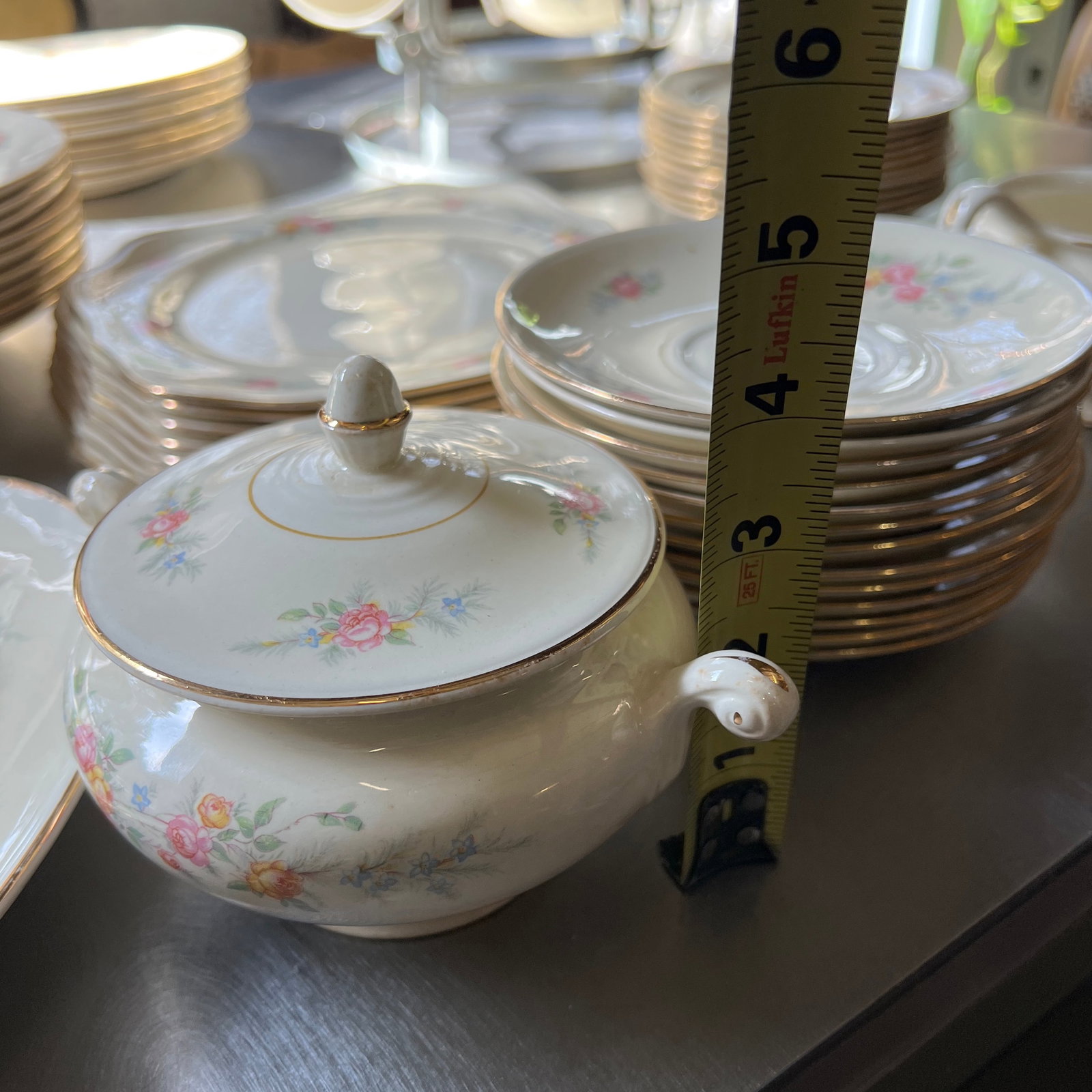 1970s Gorgeous Collection of Ceramic Eggshell Nautilus Plates and Serving Pieces- Set of 77 - 8