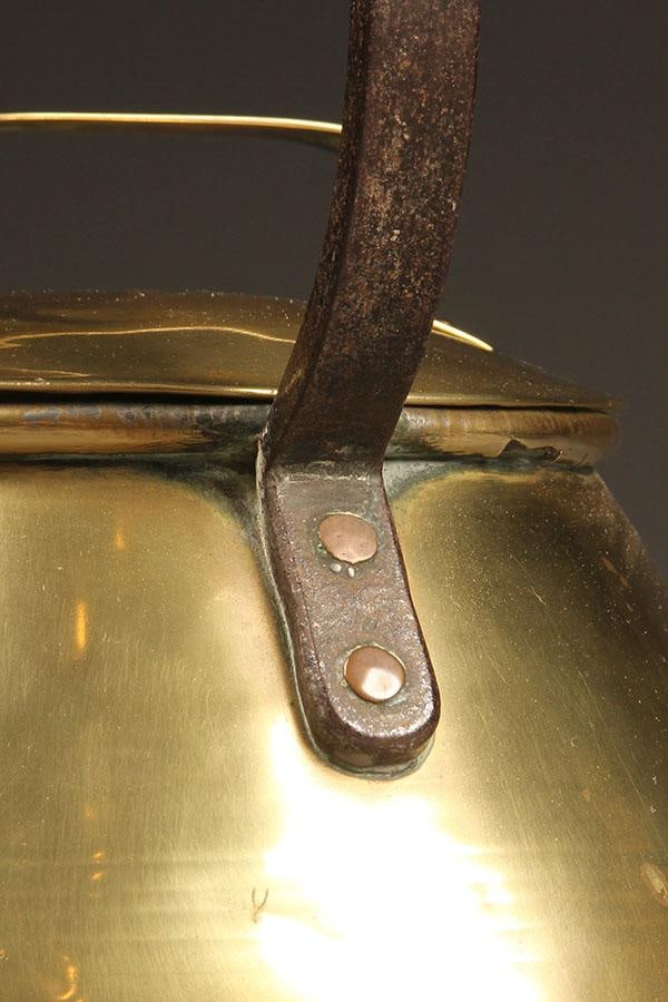 18th Century French Brass Teapot With Wrought Iron Handle, Circa 1790 - 10