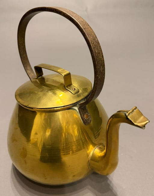 18th Century French Brass Teapot With Wrought Iron Handle, Circa 1790 - 4
