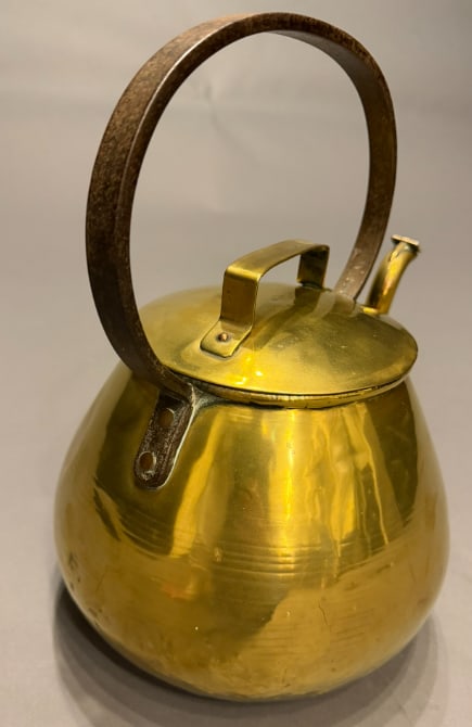 18th Century French Brass Teapot With Wrought Iron Handle, Circa 1790 - 5